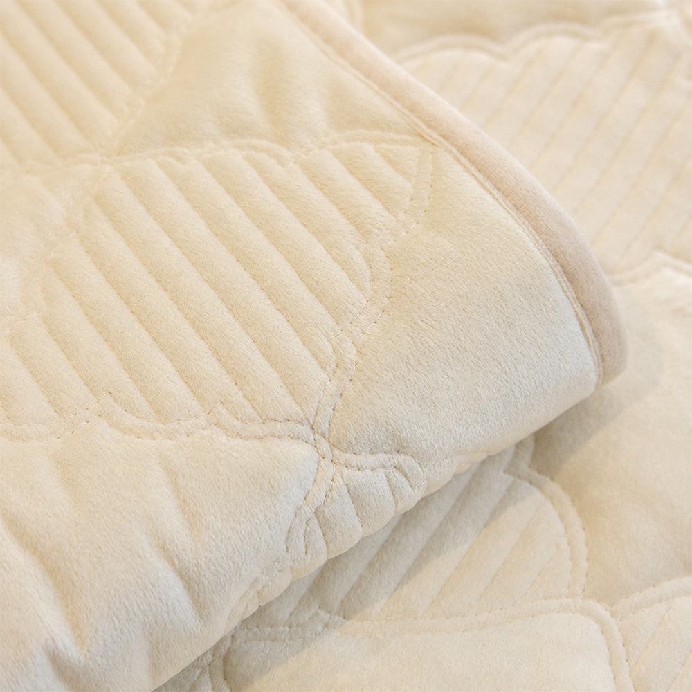 Soft Plush Velvet Star-Pattern Quilted Non-Slip Couch Cover