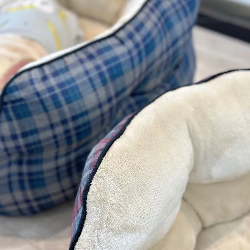 Cama aconchegante para animais de estimação xadrez azul Cama calmante para cães