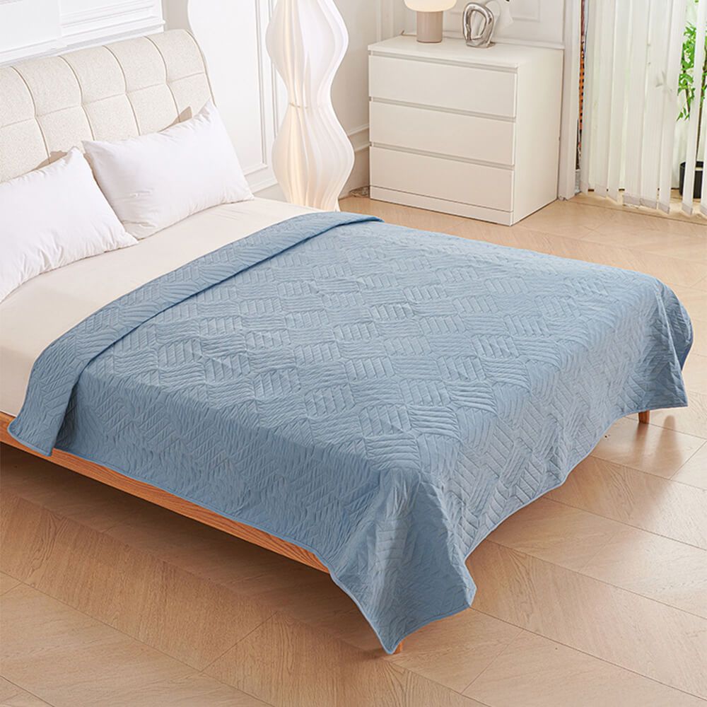 Multifunctional Water-resistant Urine Proof & Washable Pet Blanket Bed Cover
