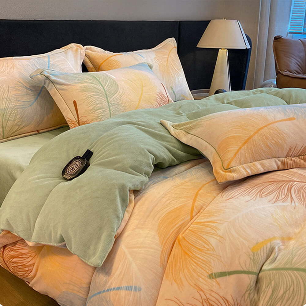 Elegant European Style Milk Velvet Anti-Static Warmth Bed Sheet Set