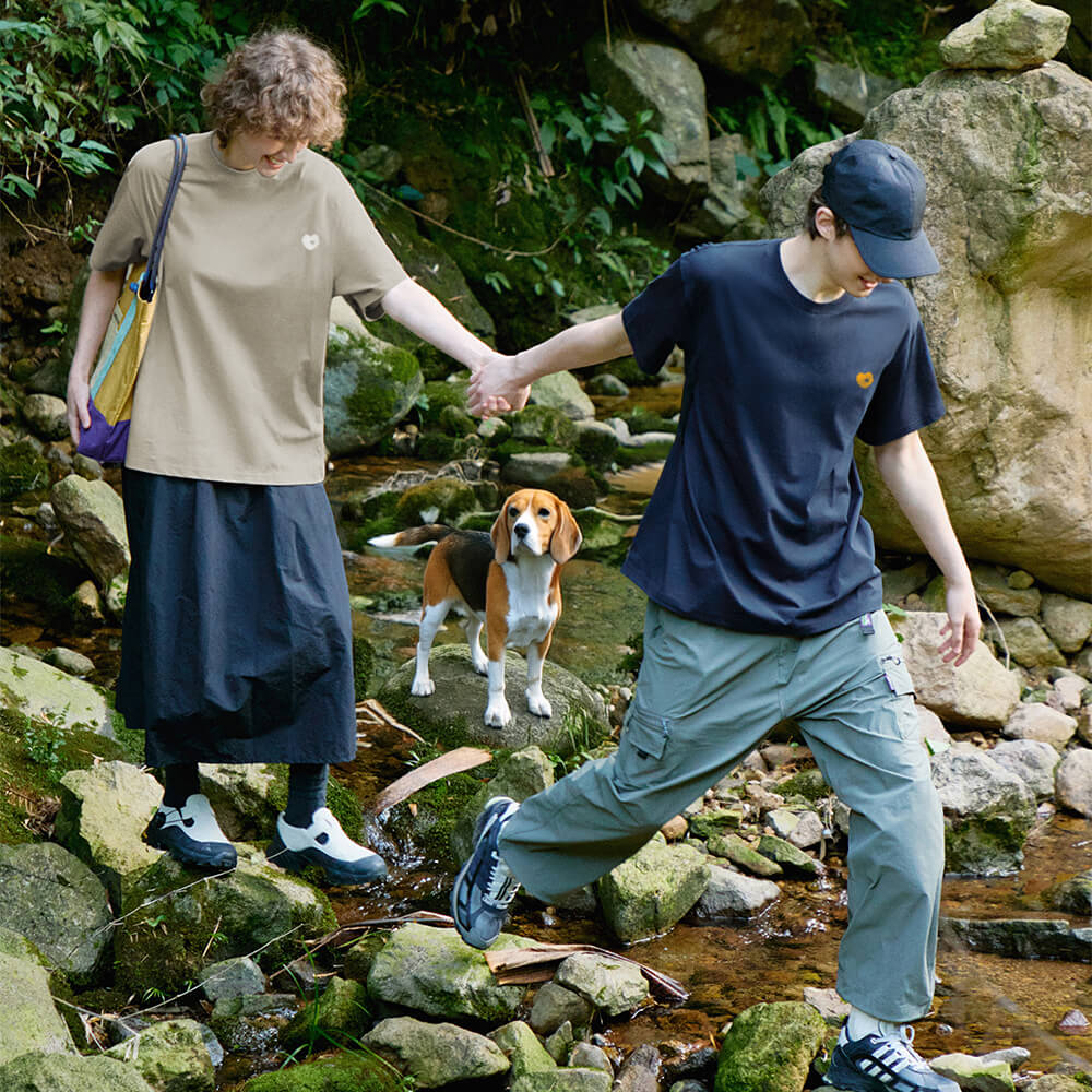 Einfarbiges, leichtes, kühlendes, gegen Tierhaare resistentes Unisex-T-Shirt