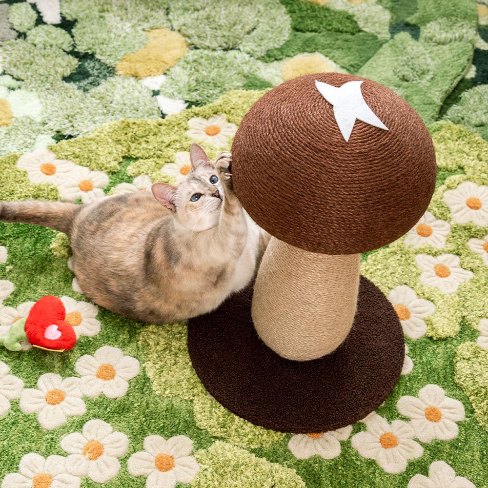 Handcrafted Mushroom-Shaped Natural Sisal Scratching Post for Large Cats