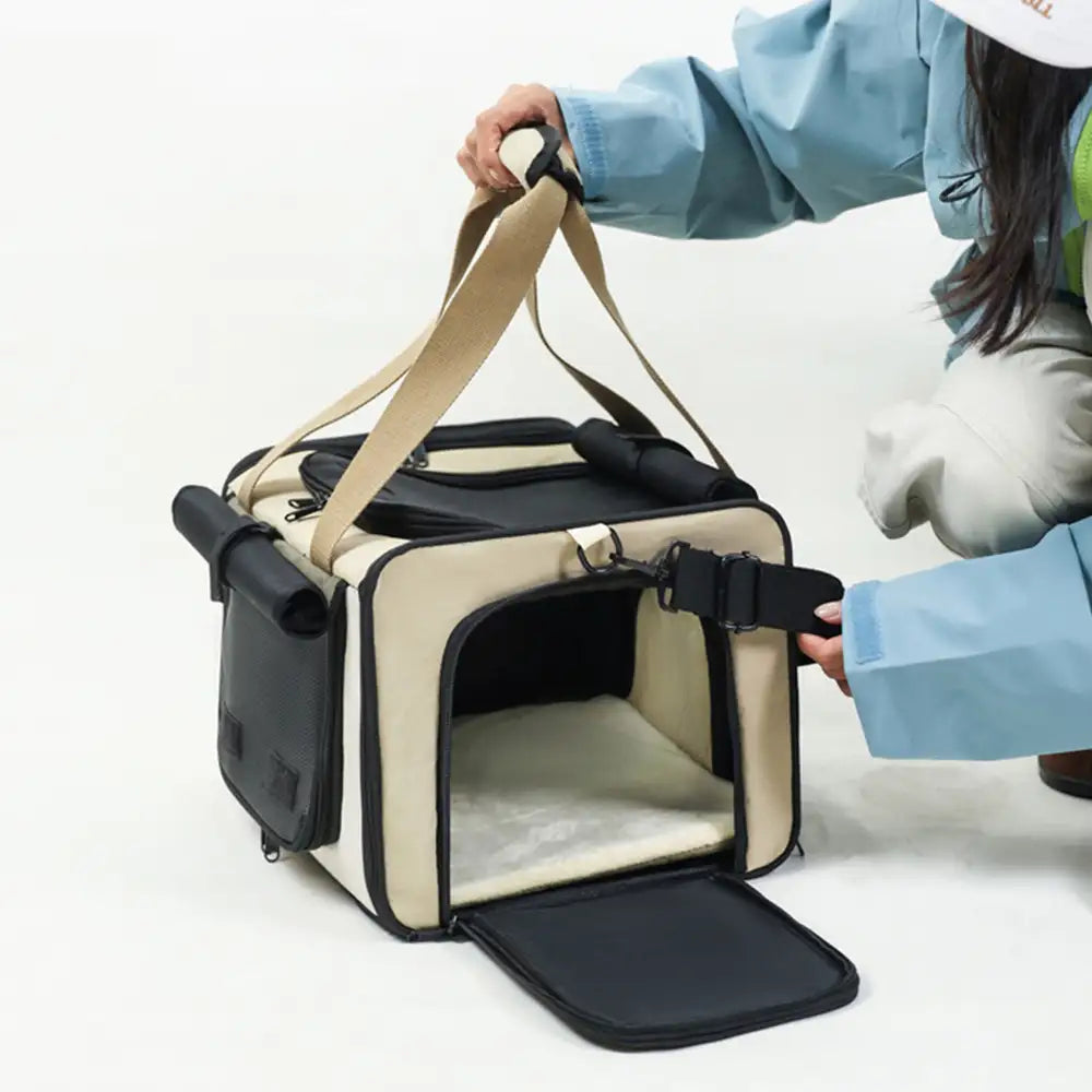 Outdoor Portable Breathable Large-Capacity Expandable Cat Carrier Bag