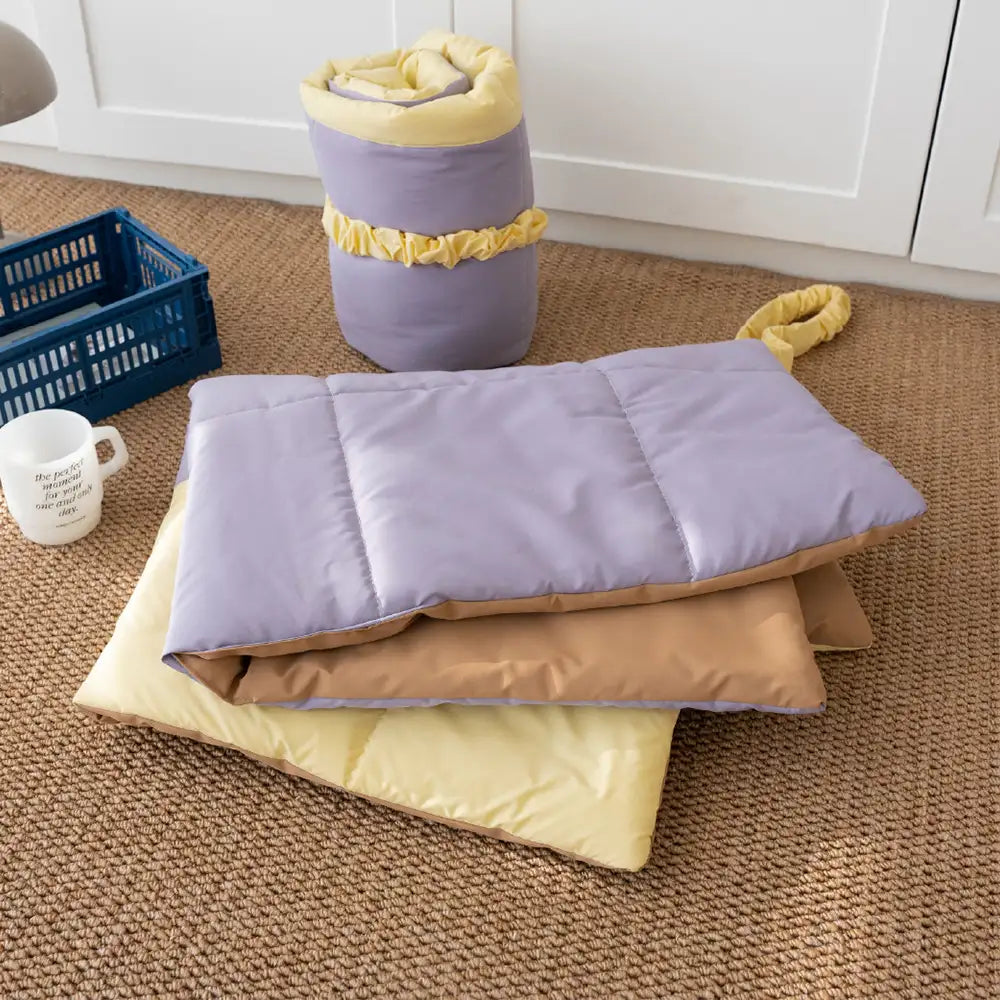 Portable Foldable Double-Sided Water-Repellent Dog Mat for Outdoor Travel & Camping