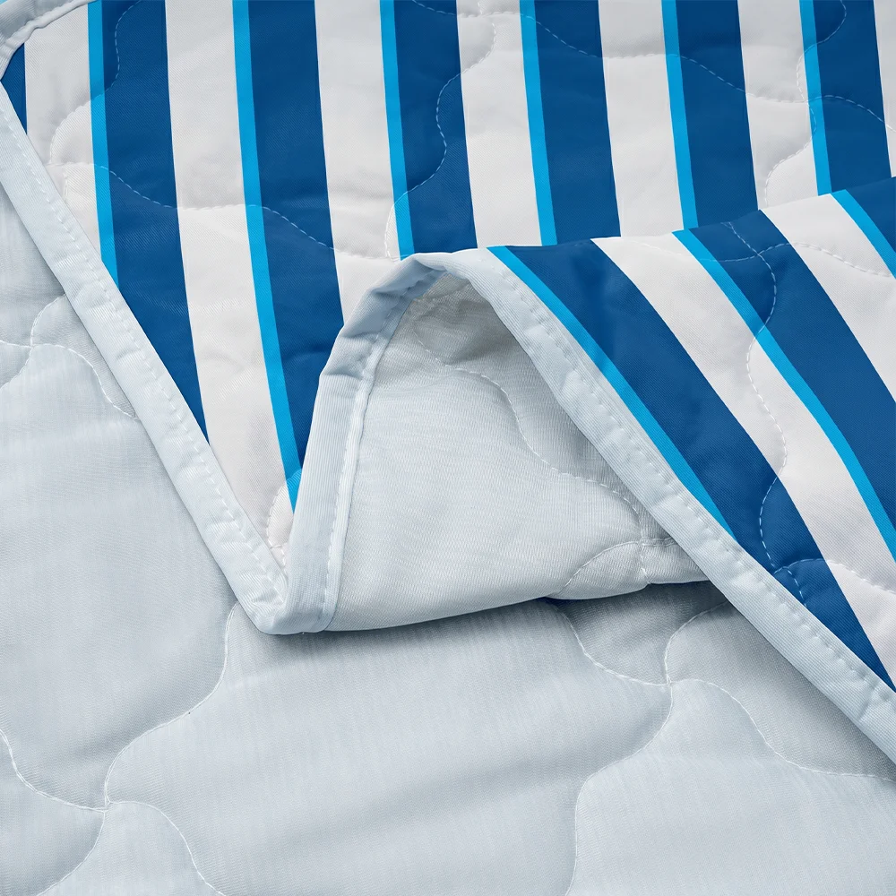 Double-Sided Cooling Dog Blanket - Chill Nest