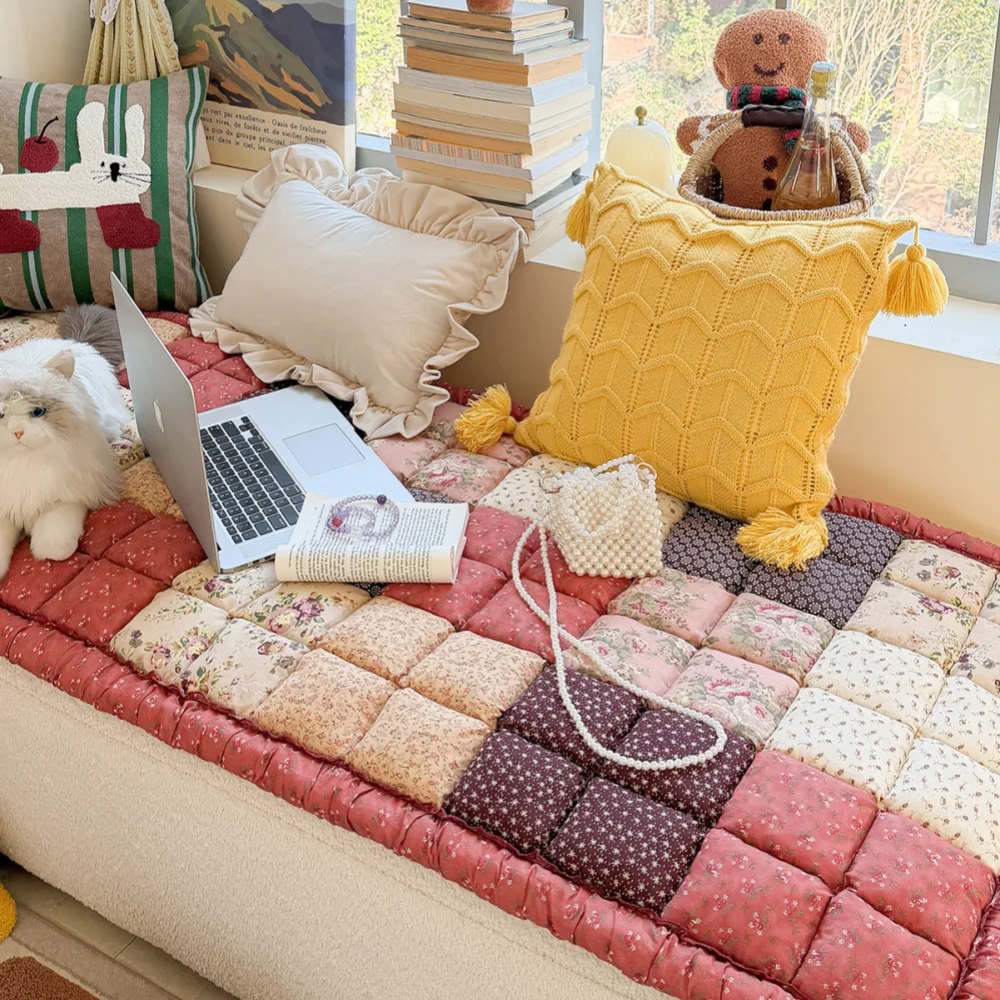 Handmade Vintage Floral Soft Stuffed Pet Mat Non-Slip Couch Cover