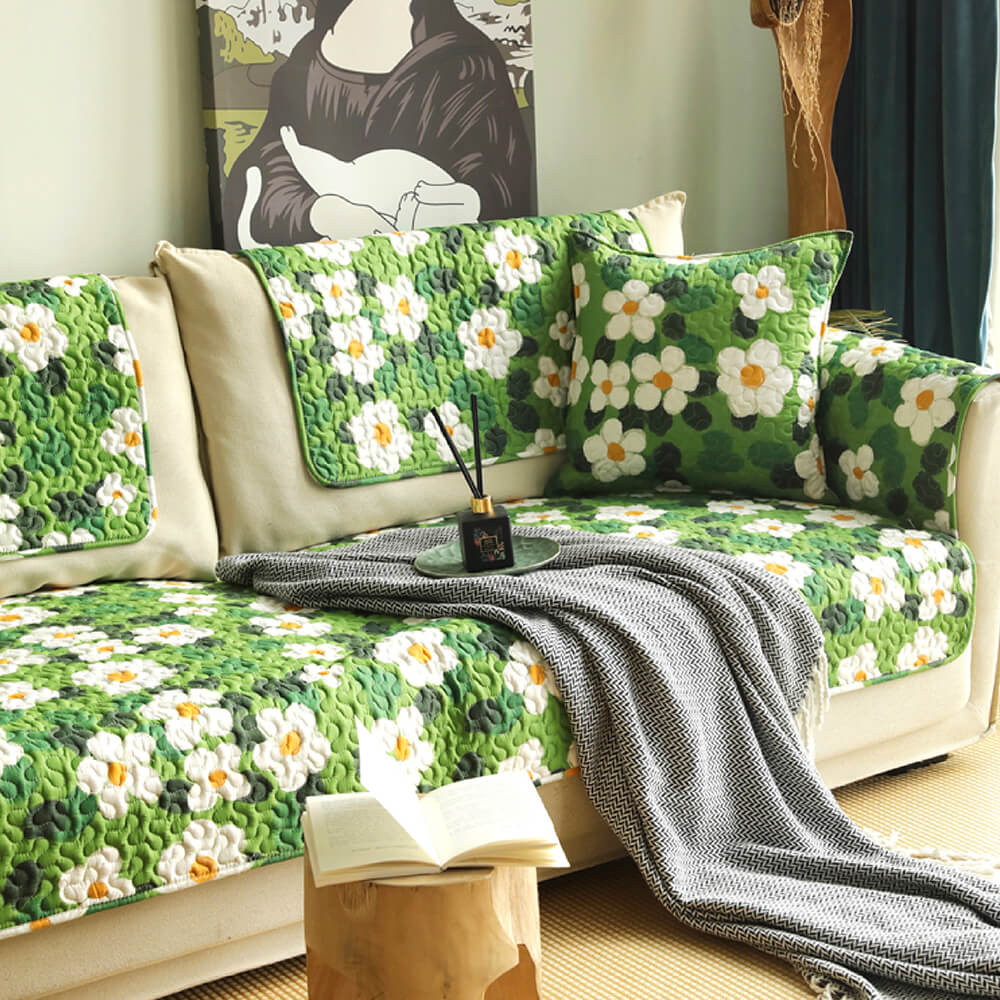 http://funnyfuzzy.com/cdn/shop/products/FunnyFuzzy_SuperSoftFloralAnti-scratchFurnitureProtectorCover12.jpg?v=1680765810