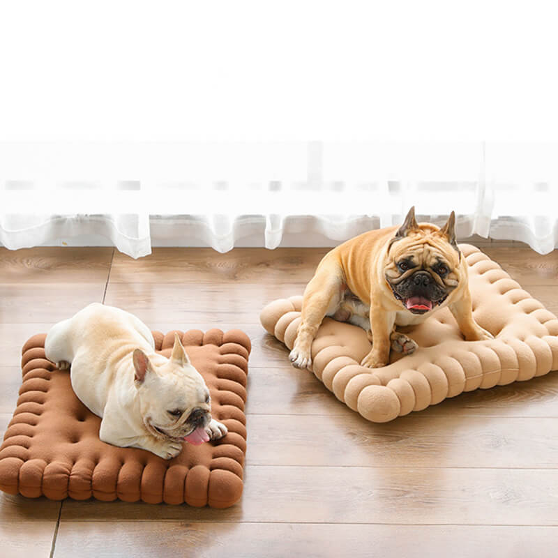 Biscuit Quilted Dog Bed - FUNNYFUZZY