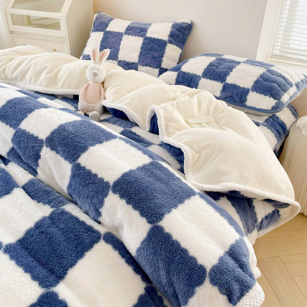 Milk Velvet Checkerboard Quilted Bed Sheet Set