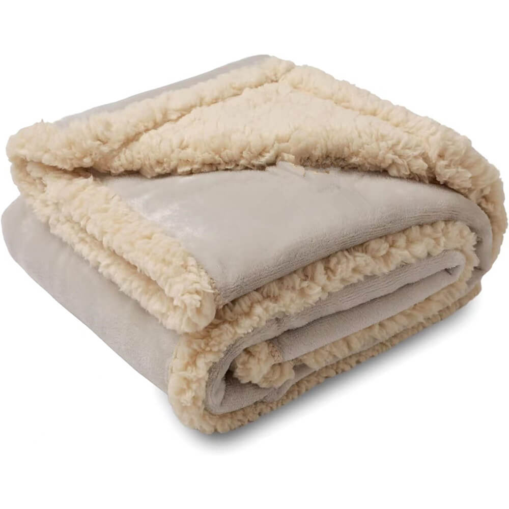 Waterproof Flannel Sherpa Fleece Thickened Dog Blanket