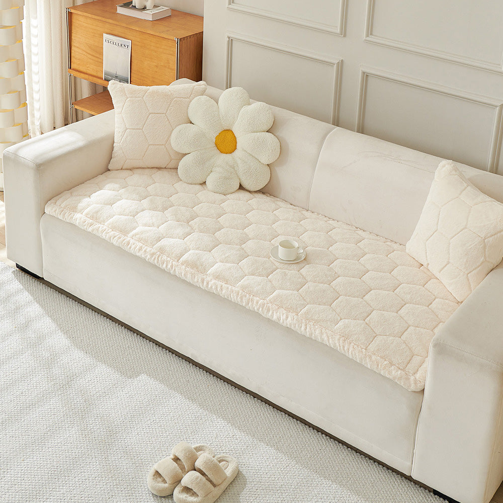 Thick Plush Hexagon-Quilted Pet Mat Non-Slip Couch Cover