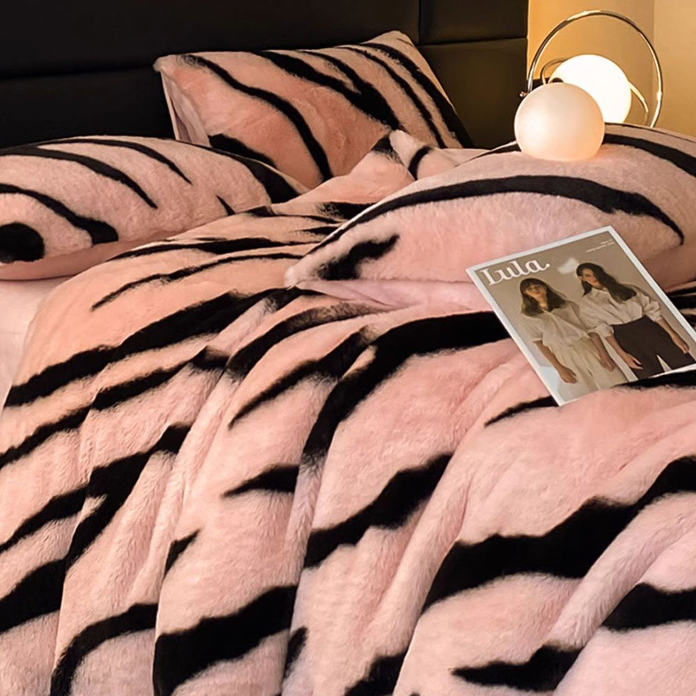 Zebra comforter faux fur bed cover 2024