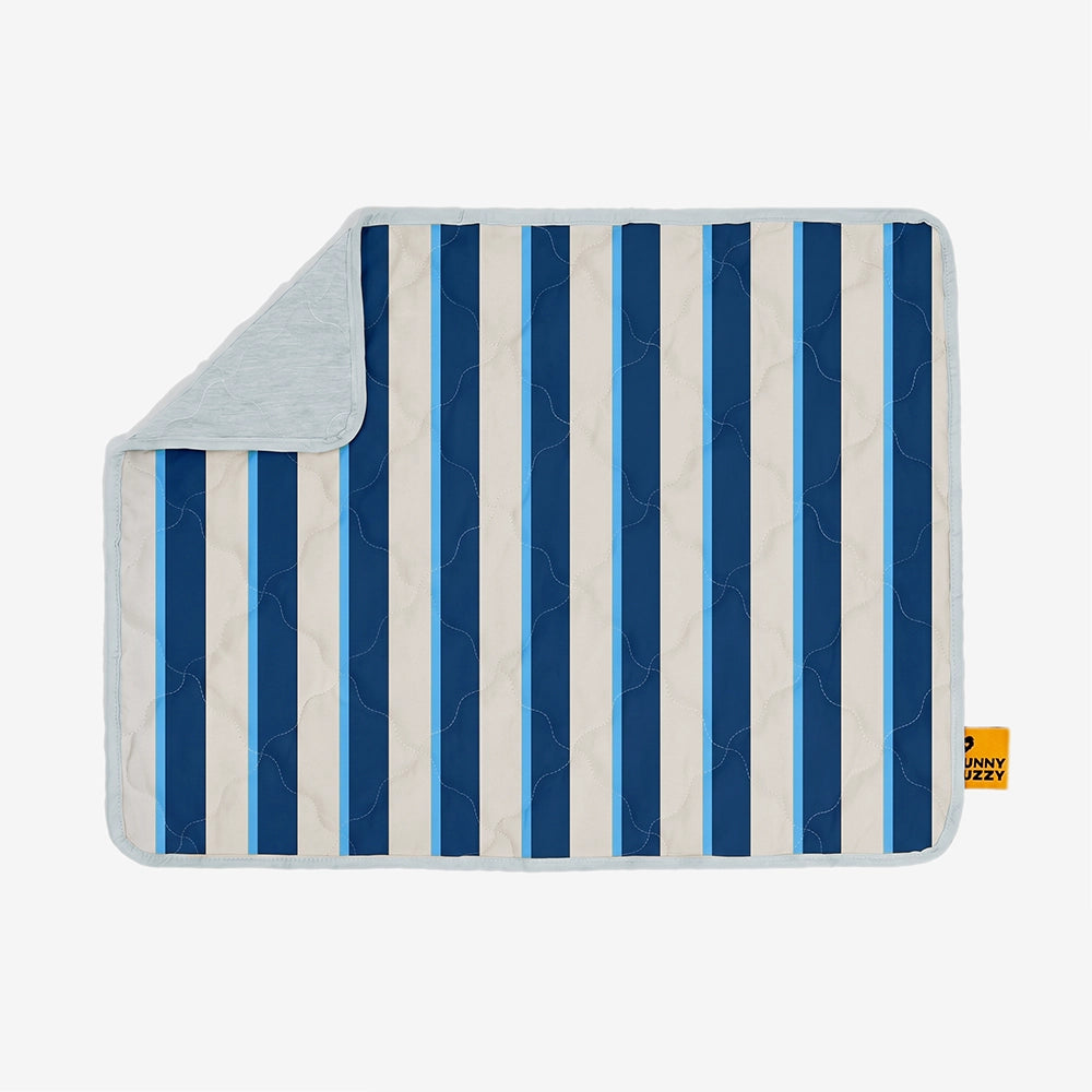 Double-Sided Cooling Dog Blanket - Chill Nest