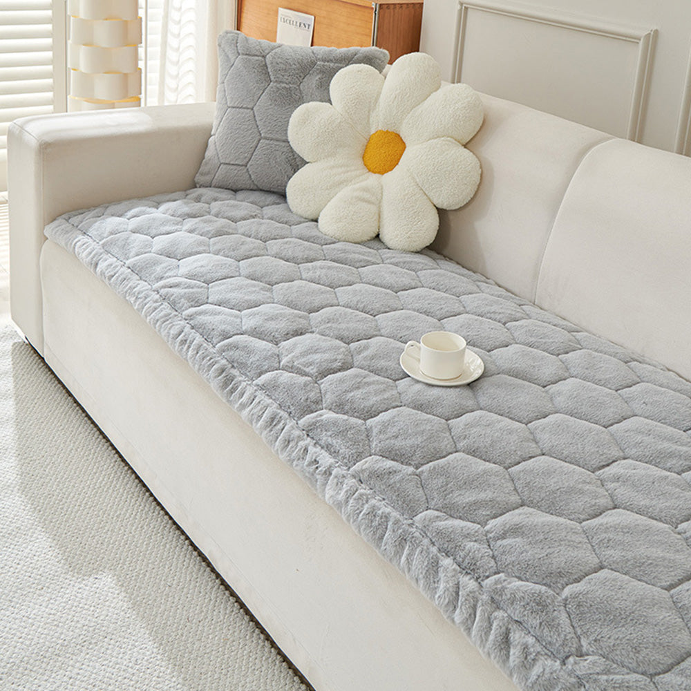 Thick Plush Hexagon-Quilted Pet Mat Non-Slip Couch Cover