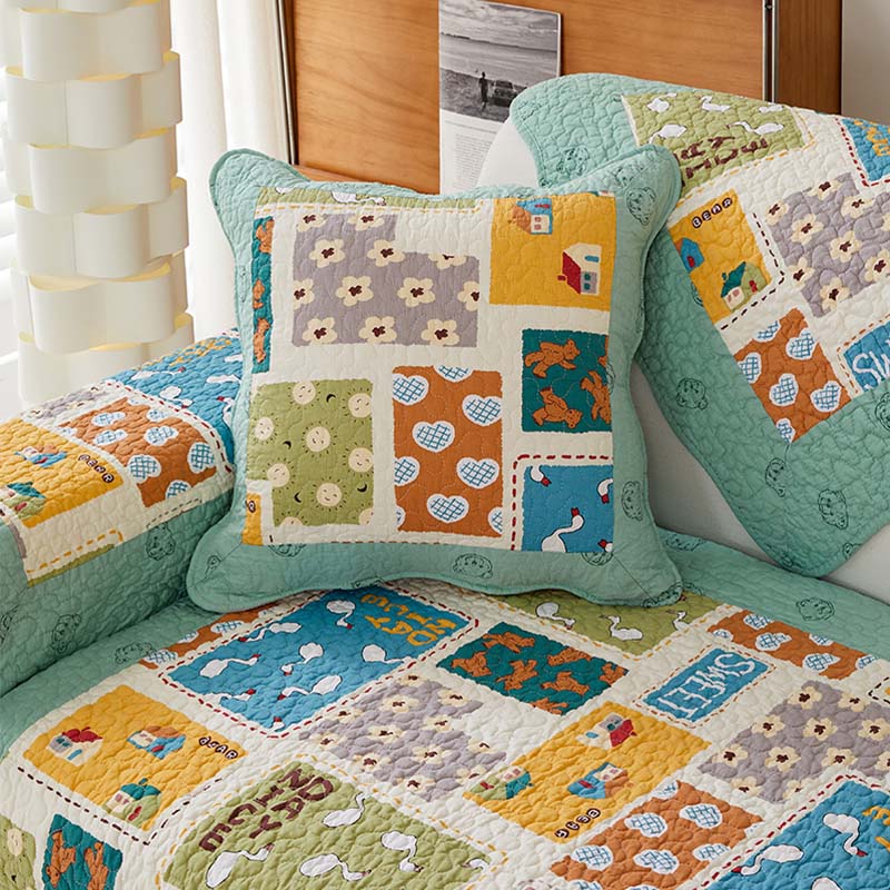 Waschbarer Couchbezug aus karierter Baumwolle mit kindlichem Muster