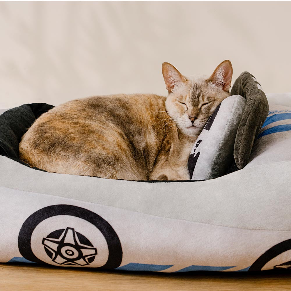 Classic Convertible Race Car Bolster Cat Bed - Fast＆Fur