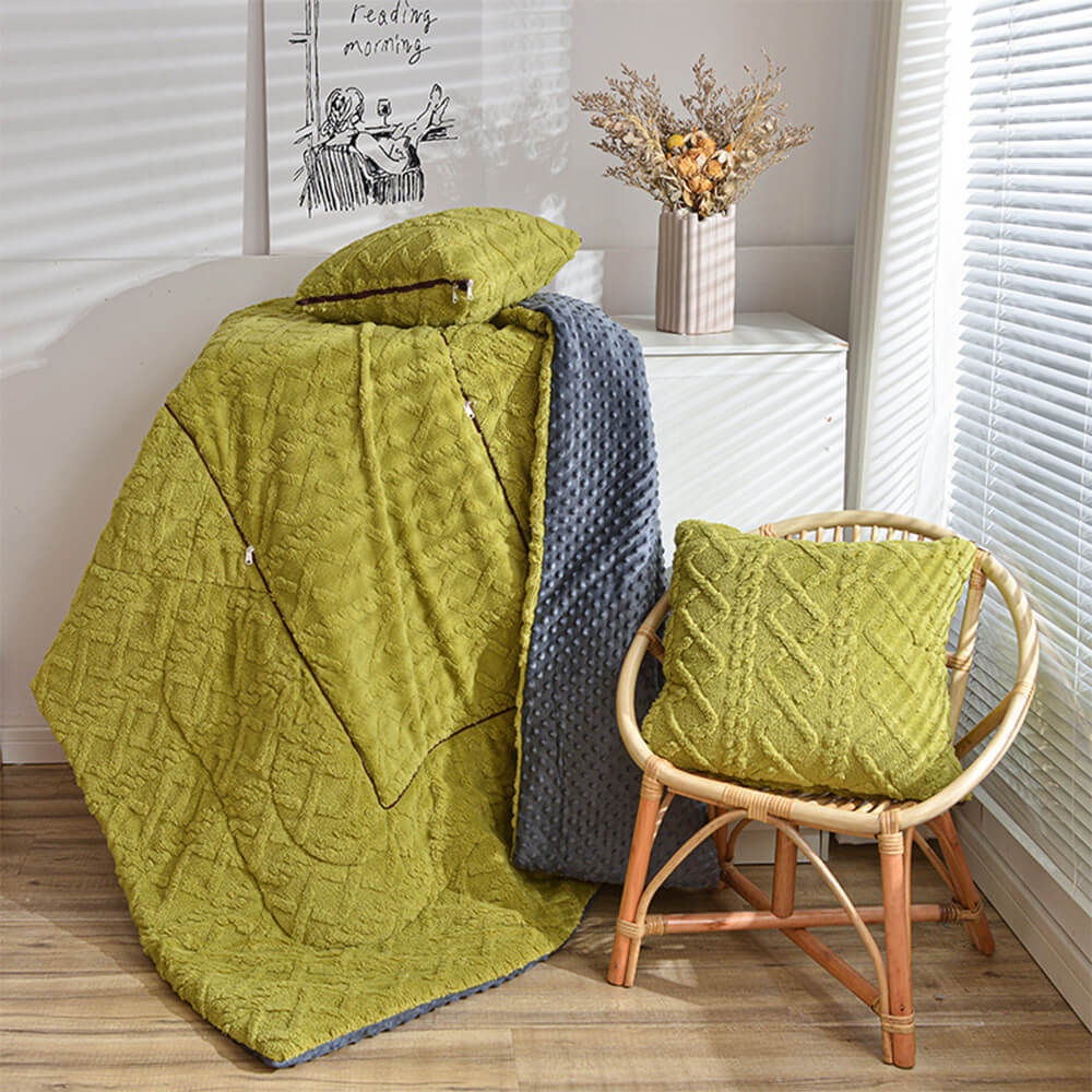 Couverture en peluche double face Cozy Warmth Essential