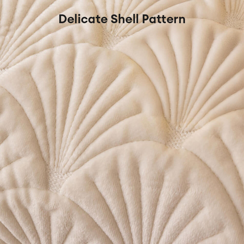 Elegant Shell Pattern Flannel Scratch-Resistant Couch Cover