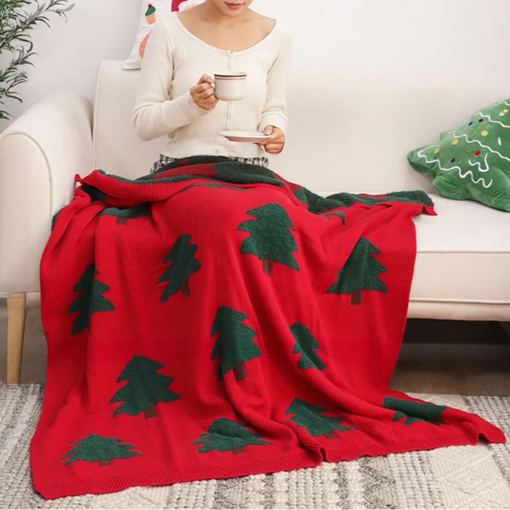 Festive Christmas Tree Pattern Knitted Throw Blanket with Pillow