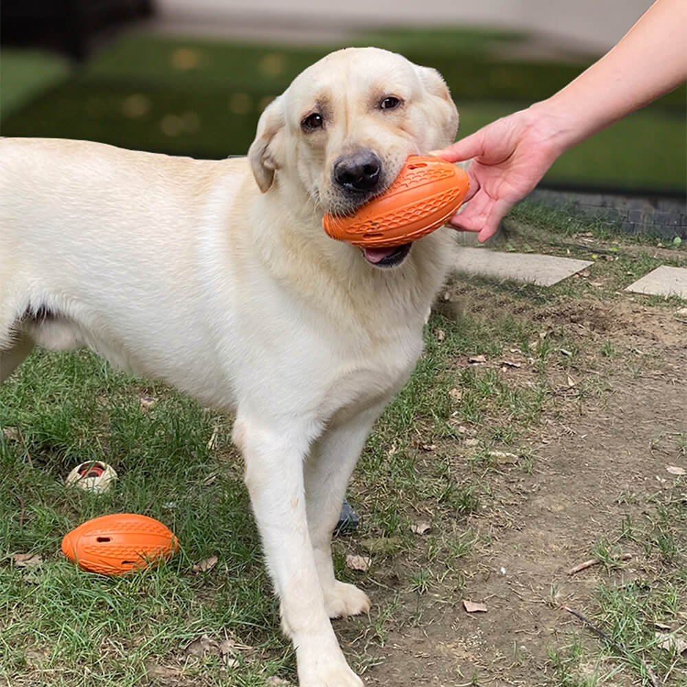 Juguete para masticar para perros con forma de balón de fútbol, ​​juguete interactivo con golosinas ocultas