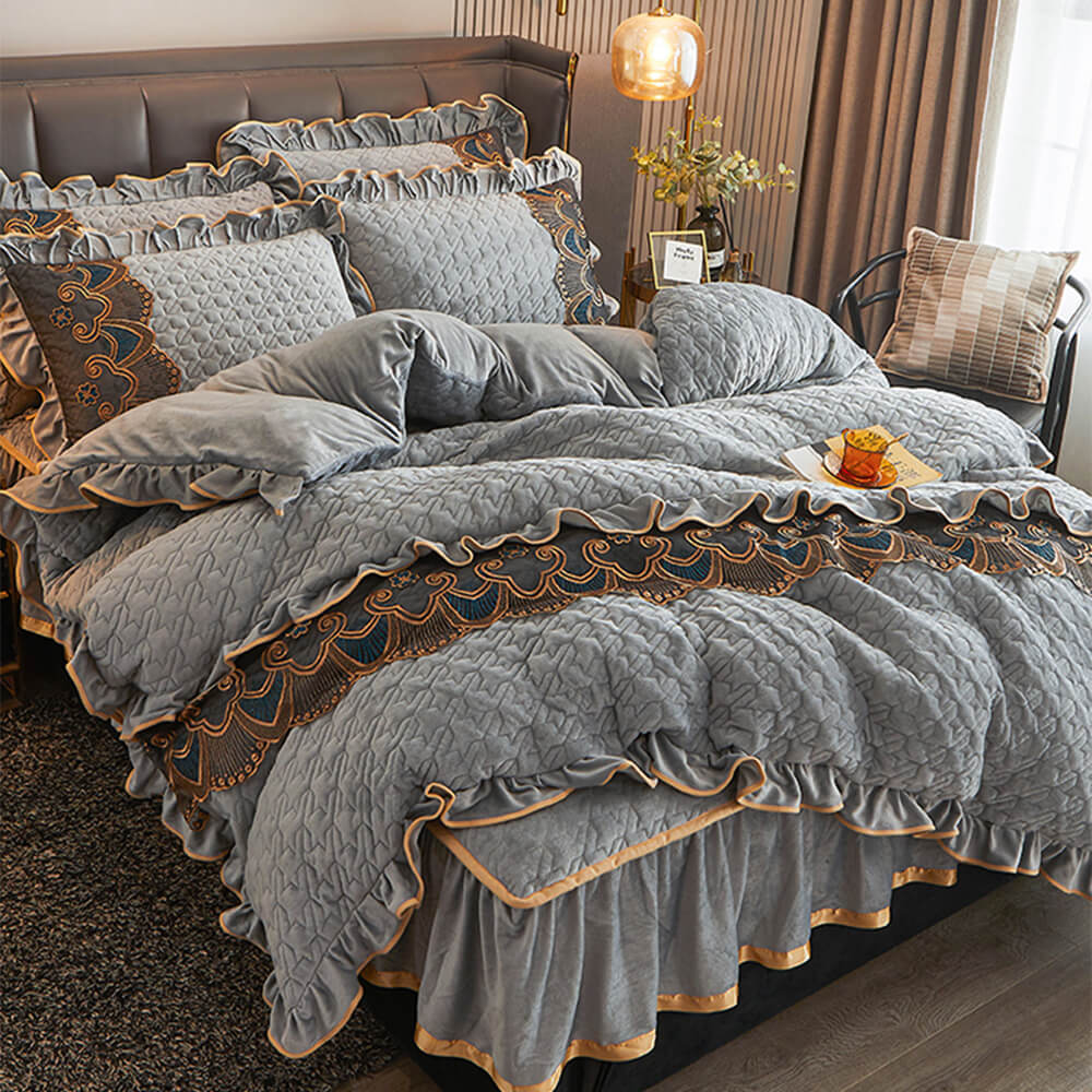 Luxurious Crystal Velvet Embroidered Non-Slip Bed Sheet Set with Bed Skirt