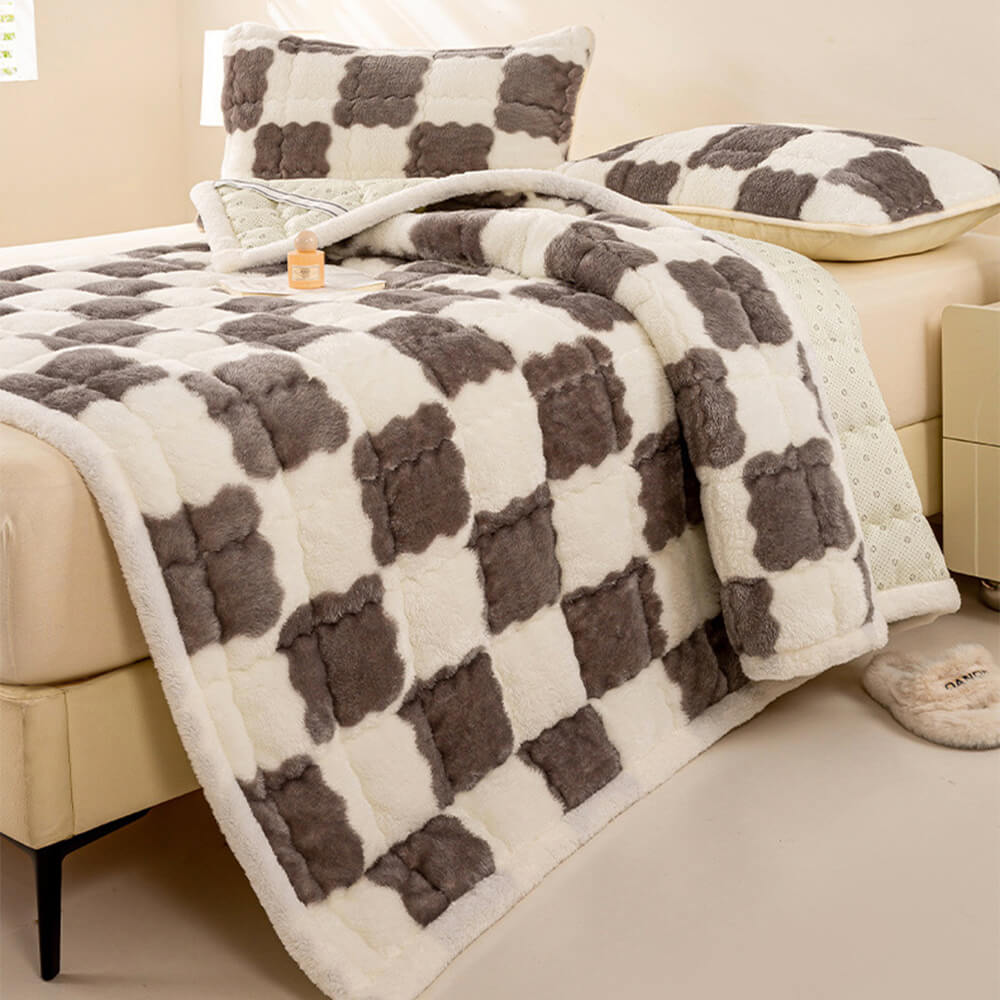 Warm Checkerboard Plush Mattress Topper and Pillowcase