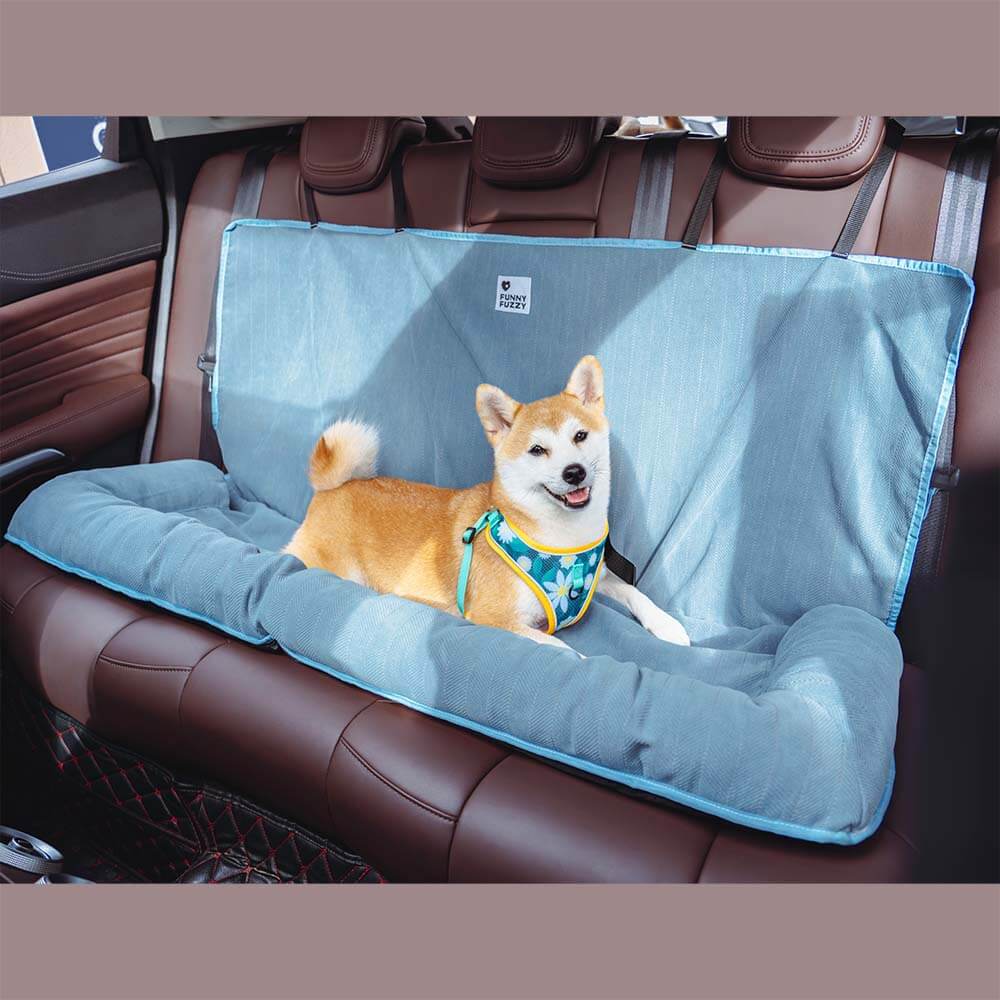 Lit de siège de voiture pour chien imperméable - Première classe -  FunnyFuzzy