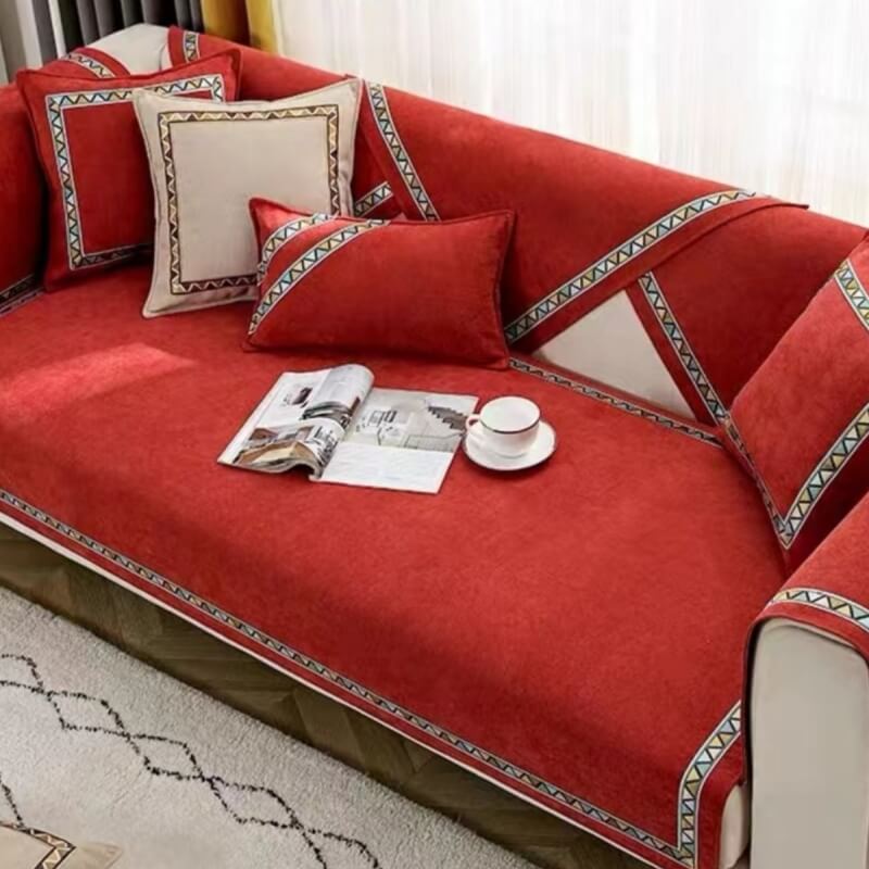 Rutschfester, bequemer Couchbezug aus einfarbigem Chenille mit geometrischem Dekor