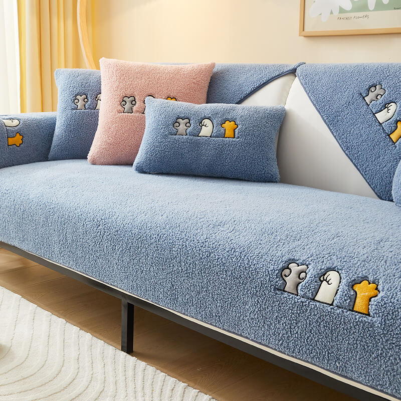 Linda capa de sofá antiderrapante de lã Sherpa com pata de gato