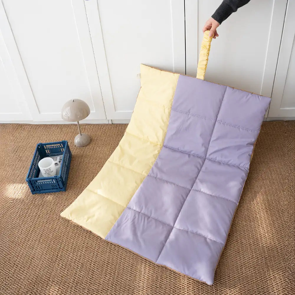 Portable Foldable Double-Sided Water-Repellent Dog Mat for Outdoor Travel & Camping