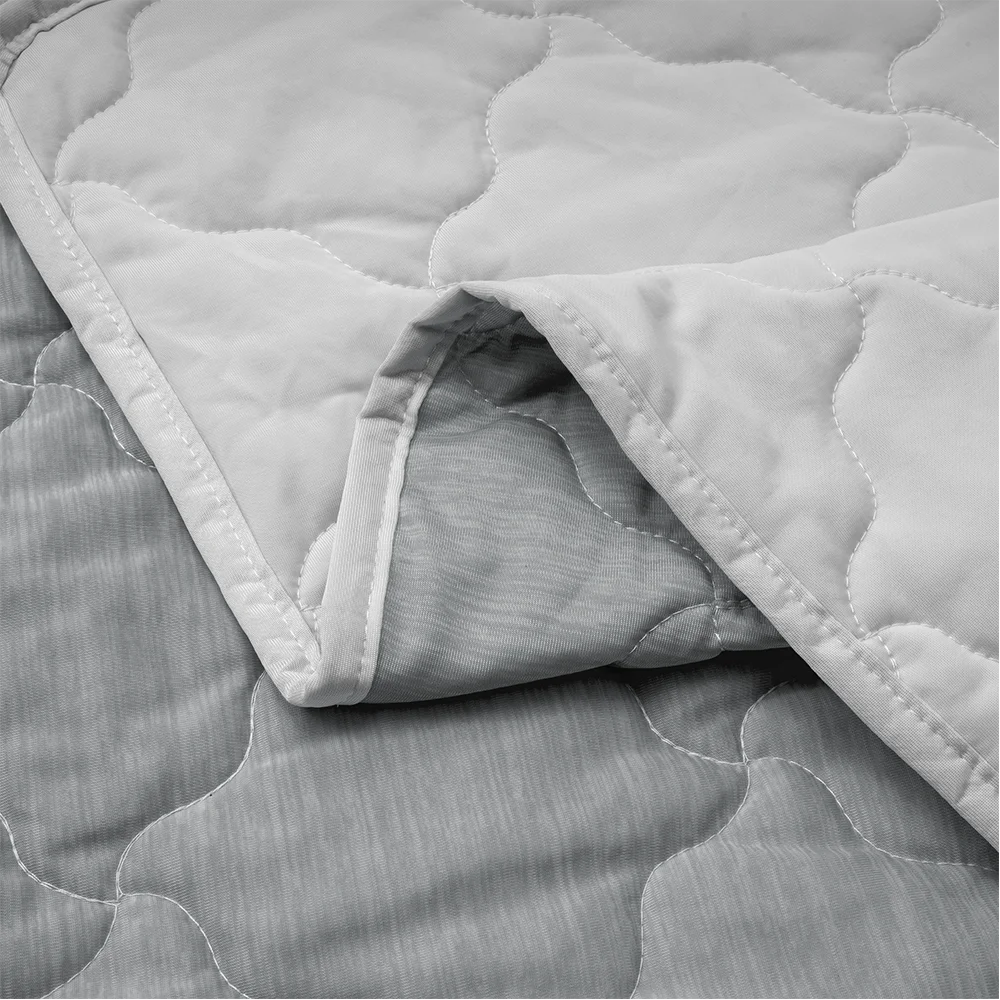 Double-Sided Cooling Dog Blanket - Chill Nest