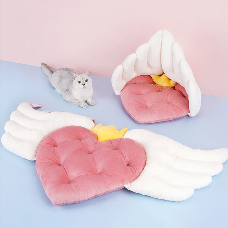أجنحة الملاك القابل للتحويل وسرير القط