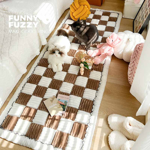 Cream-colored Large Plaid Square Fuzzy Pet Mat Bed | FunnyFuzzy