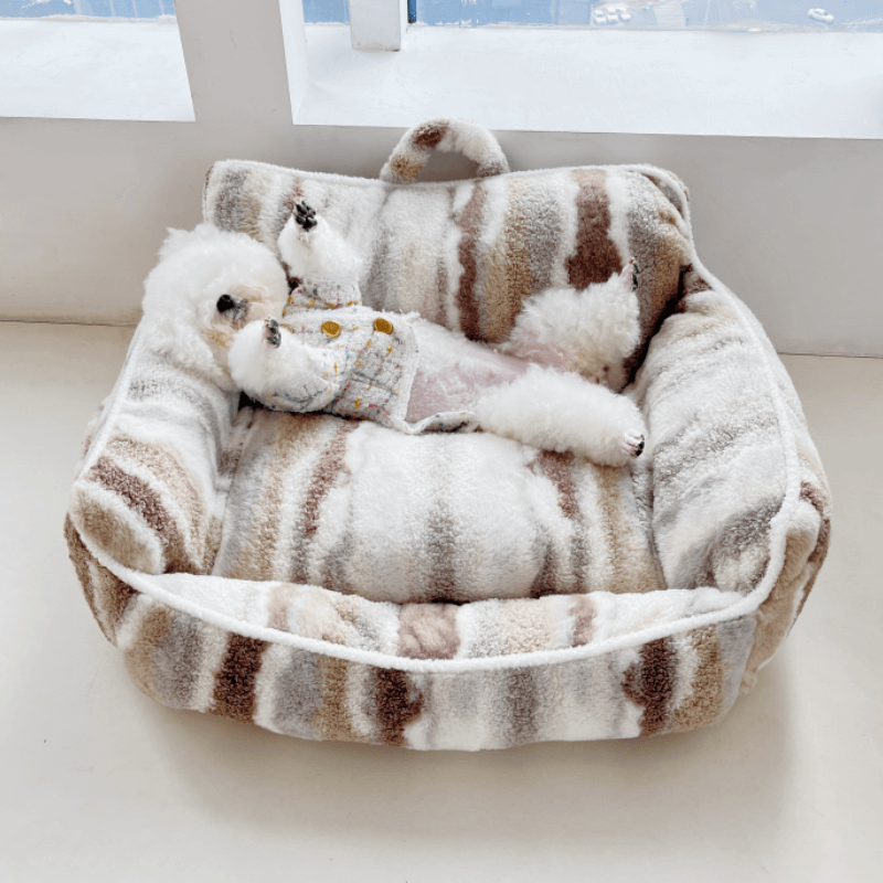Luxuriöses Schlafsofa für Hunde und Katzen aus Lammwolle und Zebramuster