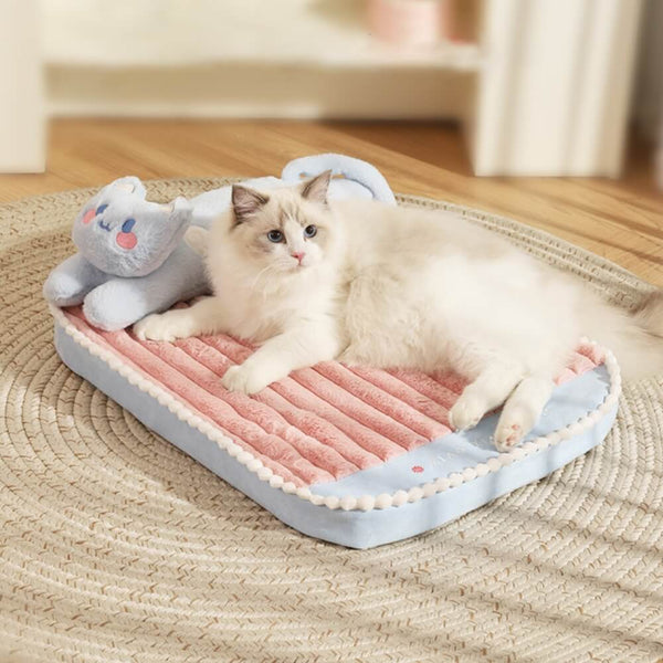 https://funnyfuzzy.com/cdn/shop/files/funnyfuzzyWarmAccompanyingCatNestInteractiveCatBed-_4_0d262a2c-d23c-48e6-b342-deb1c8709e6e_grande.jpg?v=1687255807