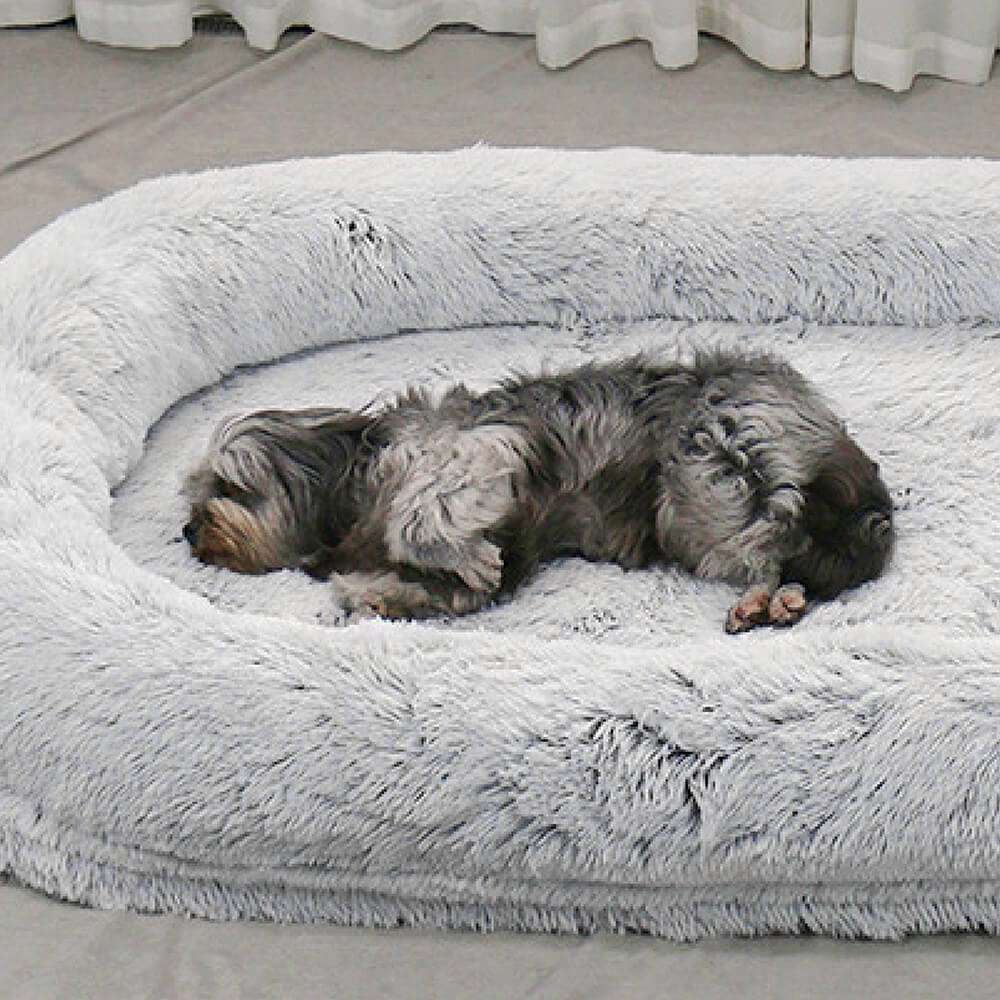 Supergroßes, luxuriöses Hundebett „Sleep Deeper Human“. 